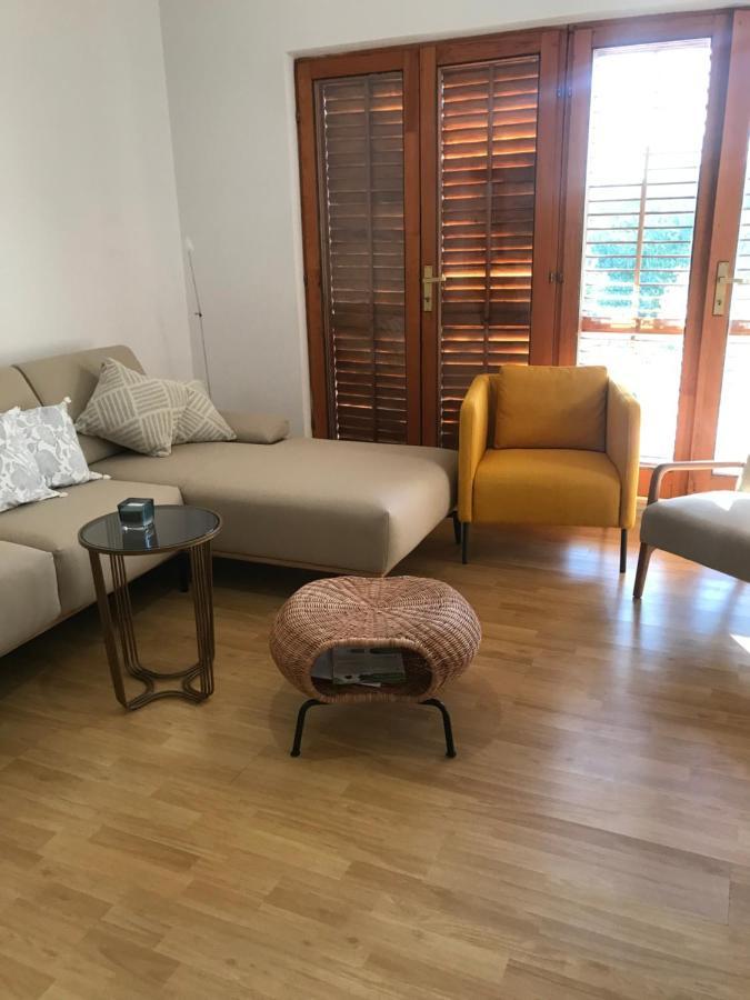 Six Bedroom Holiday Home Matea Ploce  Extérieur photo