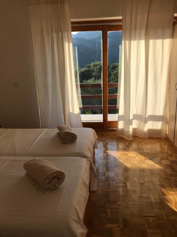 Six Bedroom Holiday Home Matea Ploce  Extérieur photo