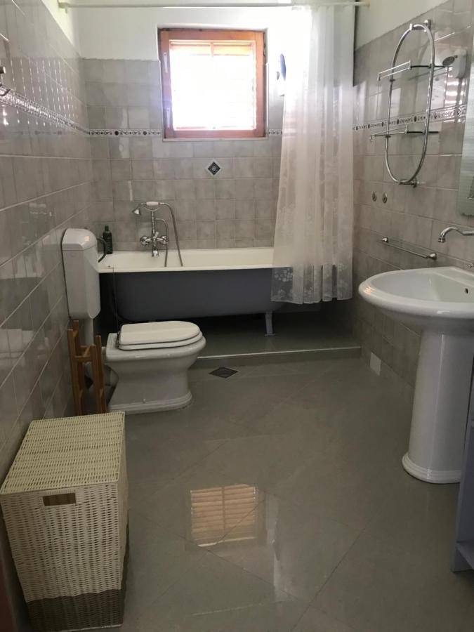 Six Bedroom Holiday Home Matea Ploce  Extérieur photo